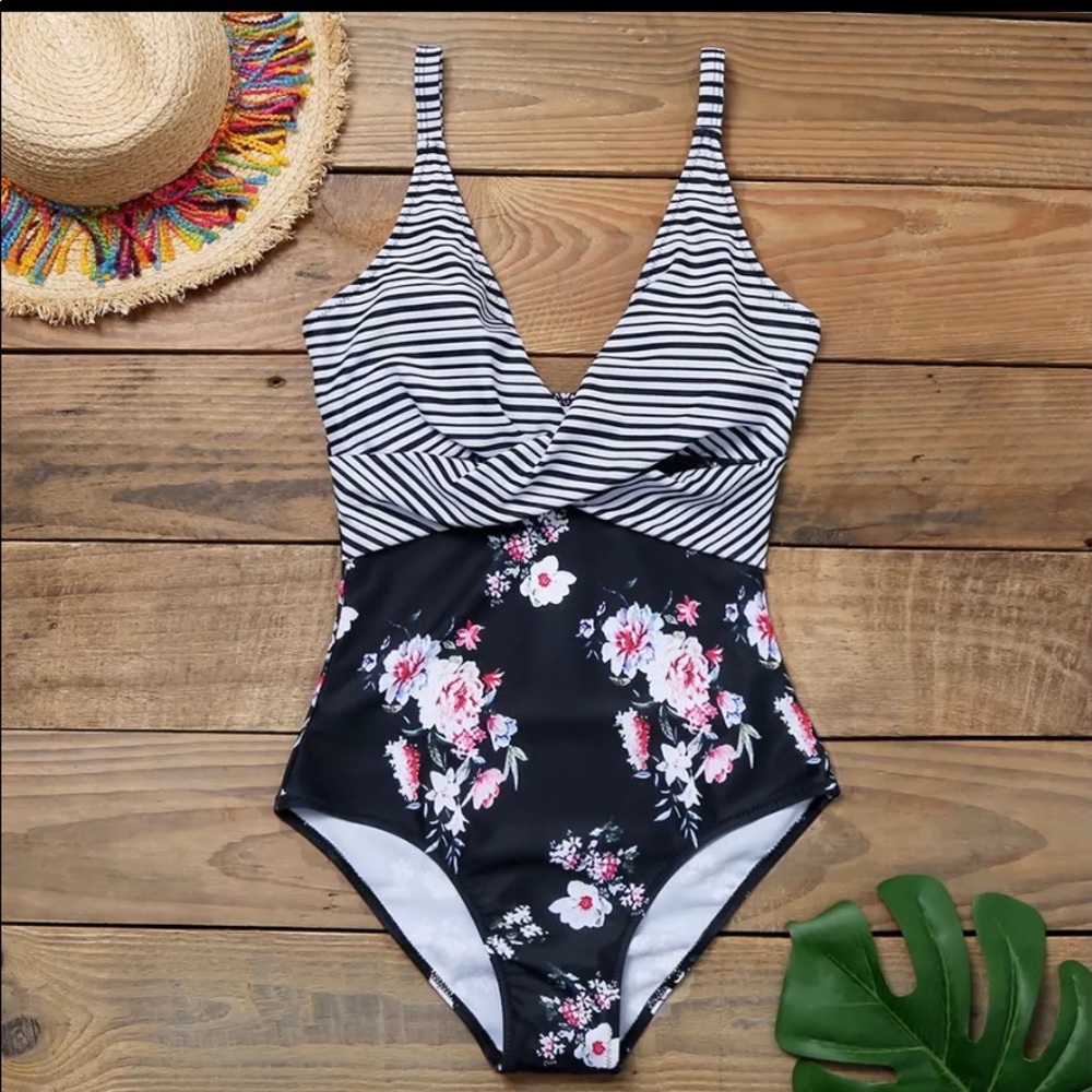 Women’s new one piece (XXL)